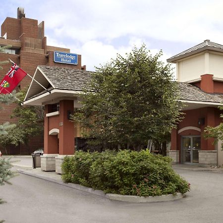 Travelodge By Wyndham Ottawa West Екстериор снимка