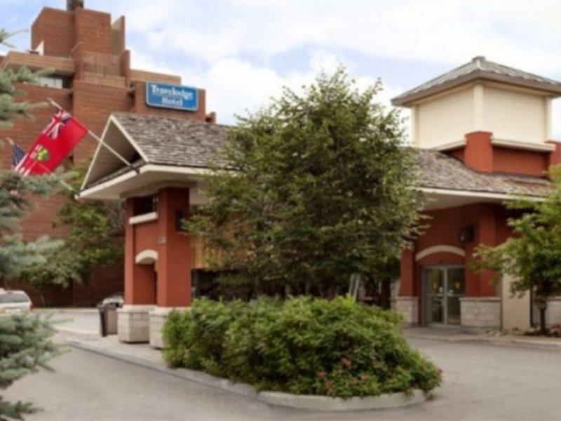 Travelodge By Wyndham Ottawa West Екстериор снимка
